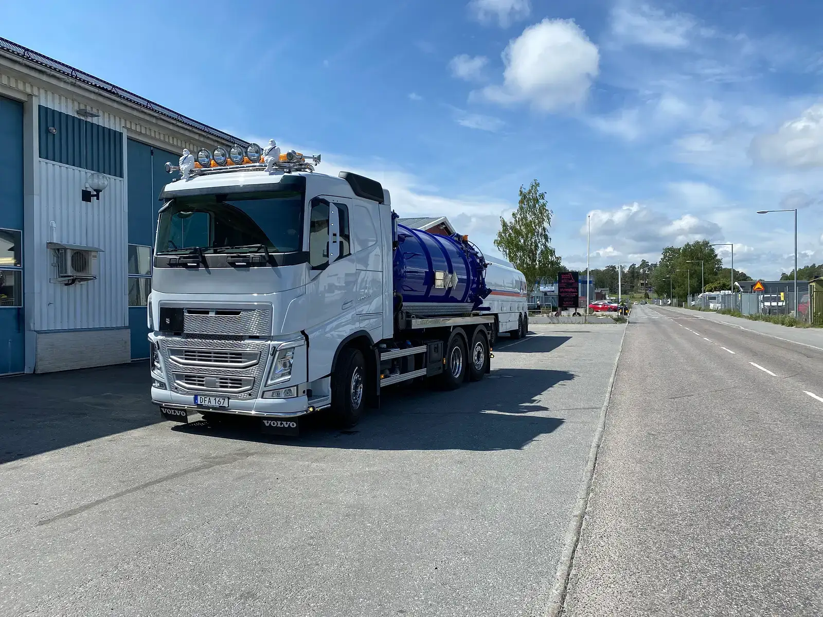 Tankbil från Team Töjnas verkstad, bild 1